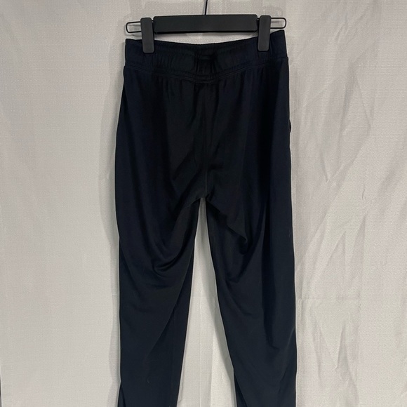 Under Armour, heat gear athletic pants size extra small black - Picture 2 of 5